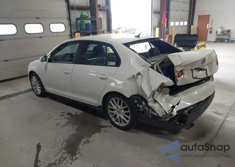 2007 Volkswagen Jetta Gli from USA, damaged, VIN 3VWWJ71K47M031885